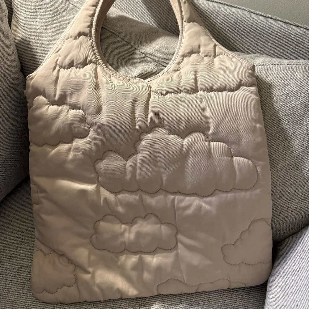 Coachtopia Loop Flat Tote With Cloud Quilting - Picture 7 of 11